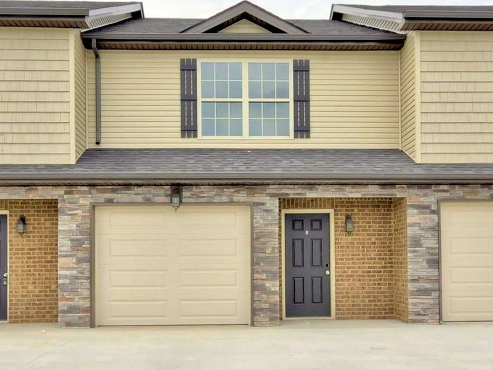 1st image of 121 Melbourne Dr Unit D
