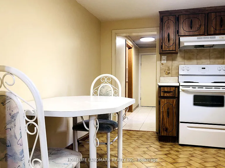 8 Plainfield Rd #BASEMENT — Photo 8