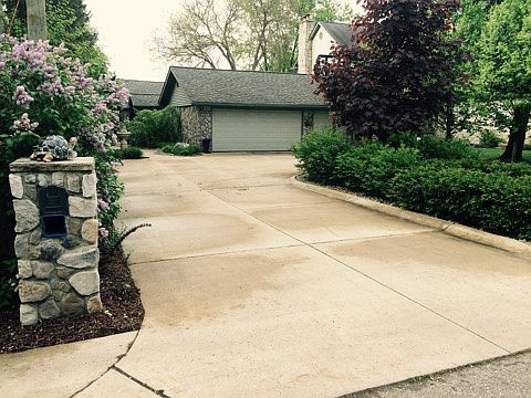 3rd image of 677 Laguna Dr