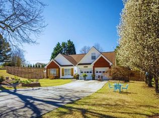 1880 Hampton Walk Ct, Hoschton, GA 30548