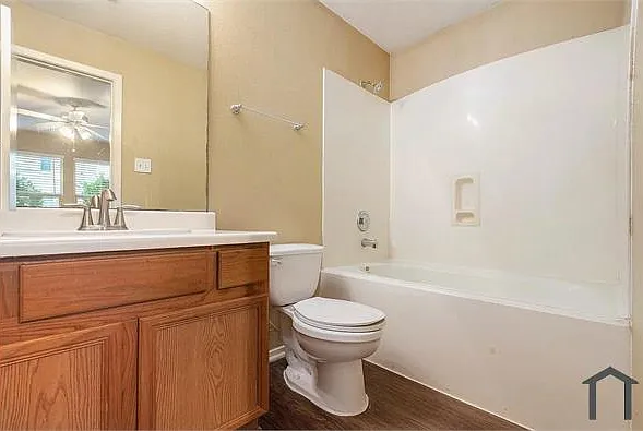 6114 Elton Knolls St — Photo 8