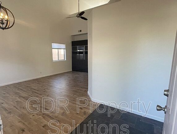 4th image of 8016 Oso Escondido Dr NE