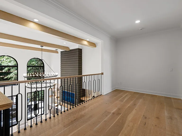1103 Centennial Dr — Photo 93