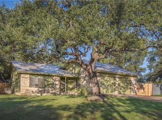 2305 N Cannes Dr, Cedar Park, TX 78613