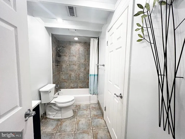 3014 Dent Pl NW #4E — Photo 9