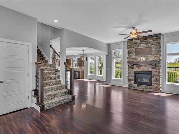 5th image of 10811 Augusta Dr