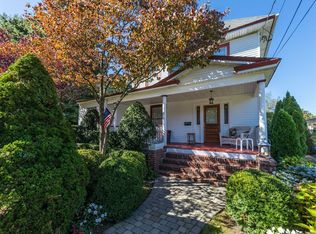 174 Windsor Ave, Rockville Centre, NY 11570