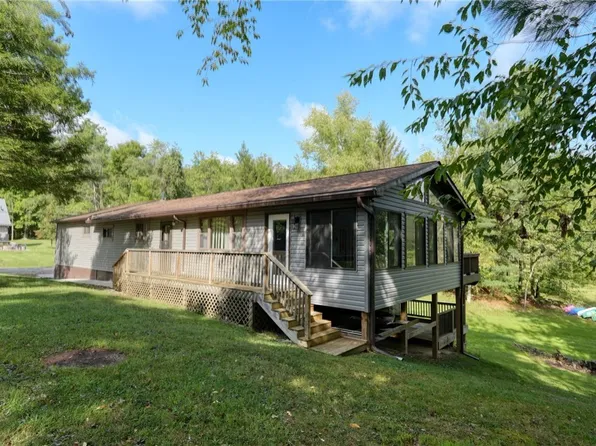 335 Bass Ln, Senecaville, OH 43780
