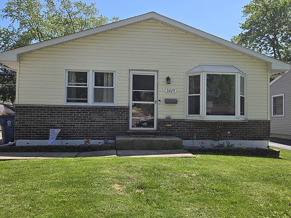 3rd image of 3225 Butler Ave