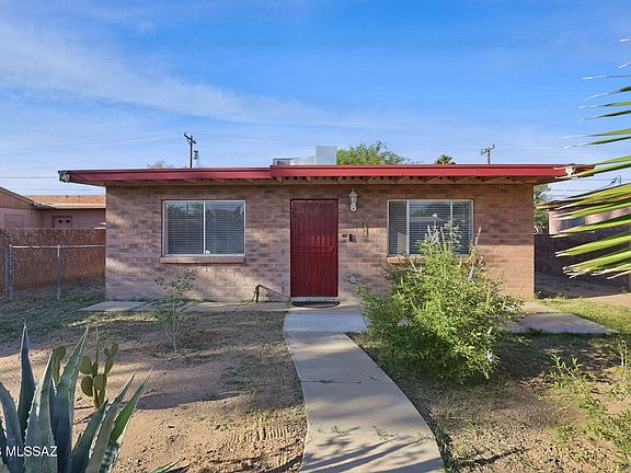 2nd image of 3725 E Shepherd Pl