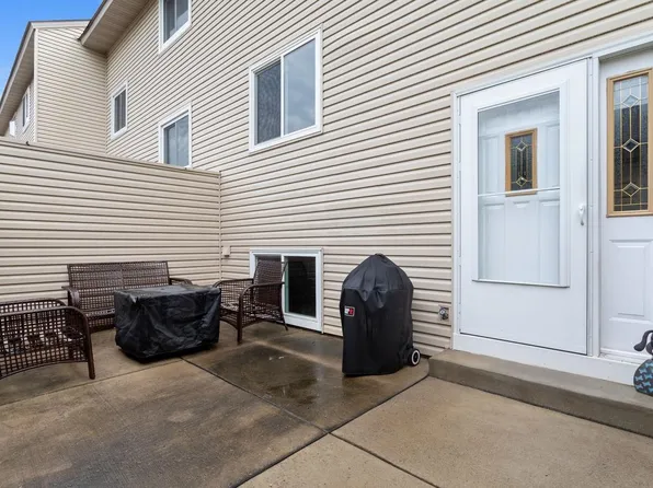 12201 Drake St NW, Coon Rapids, MN 55448