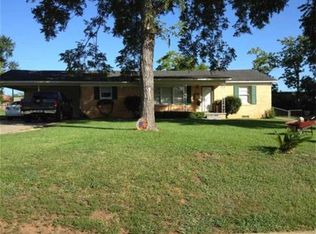 104 Baker St, Henderson, TX 75652