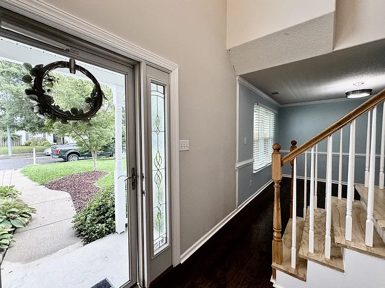 1733 Bernstein Dr — Photo 5
