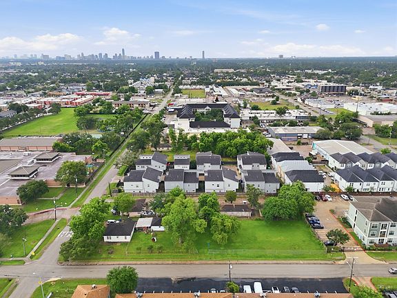 5th image of 1931 Jacquelyn Dr