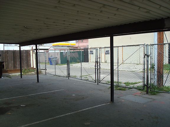 2nd image of 460 N Glenn Ave APT 101