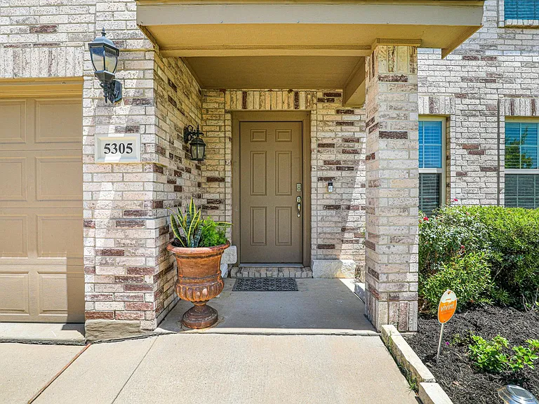 5305 Wharfside Pl — Photo 3