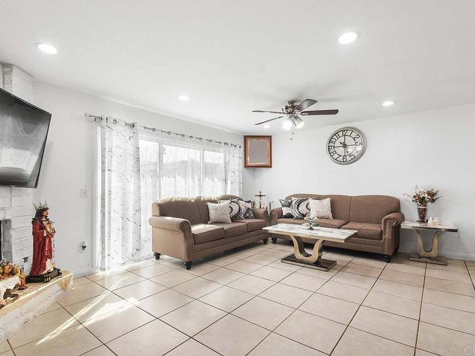 1st image of 389 Shady Ln #1