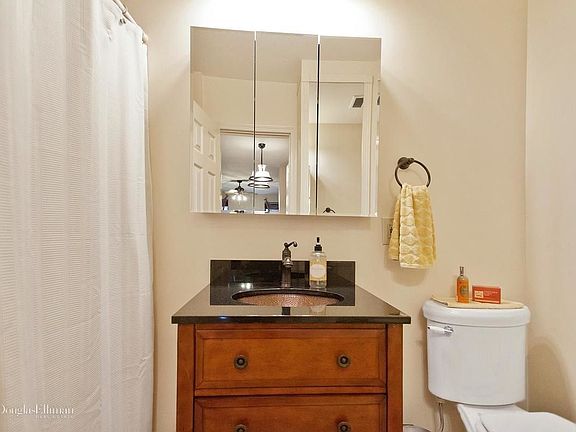 5th image of 24 Cornelia St APT 5