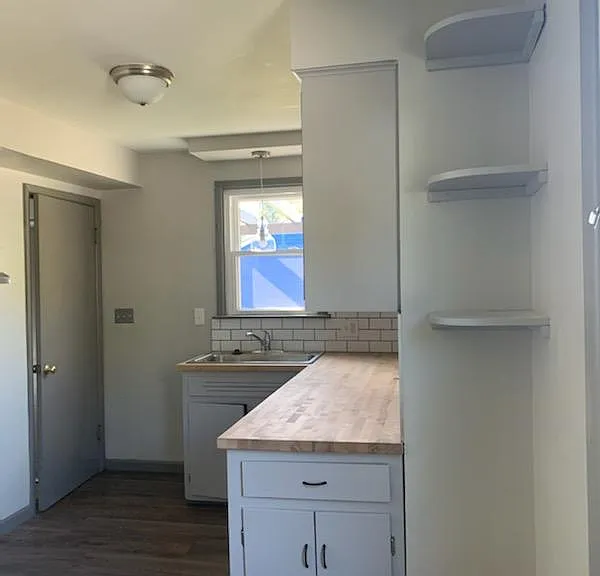 1395 Oakwood Ave — Photo 19