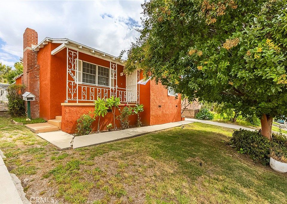 1st image of 4441 Yellowstone St