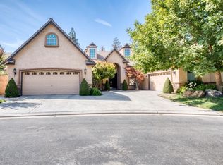 10687 N Inverary Ln, Fresno, CA