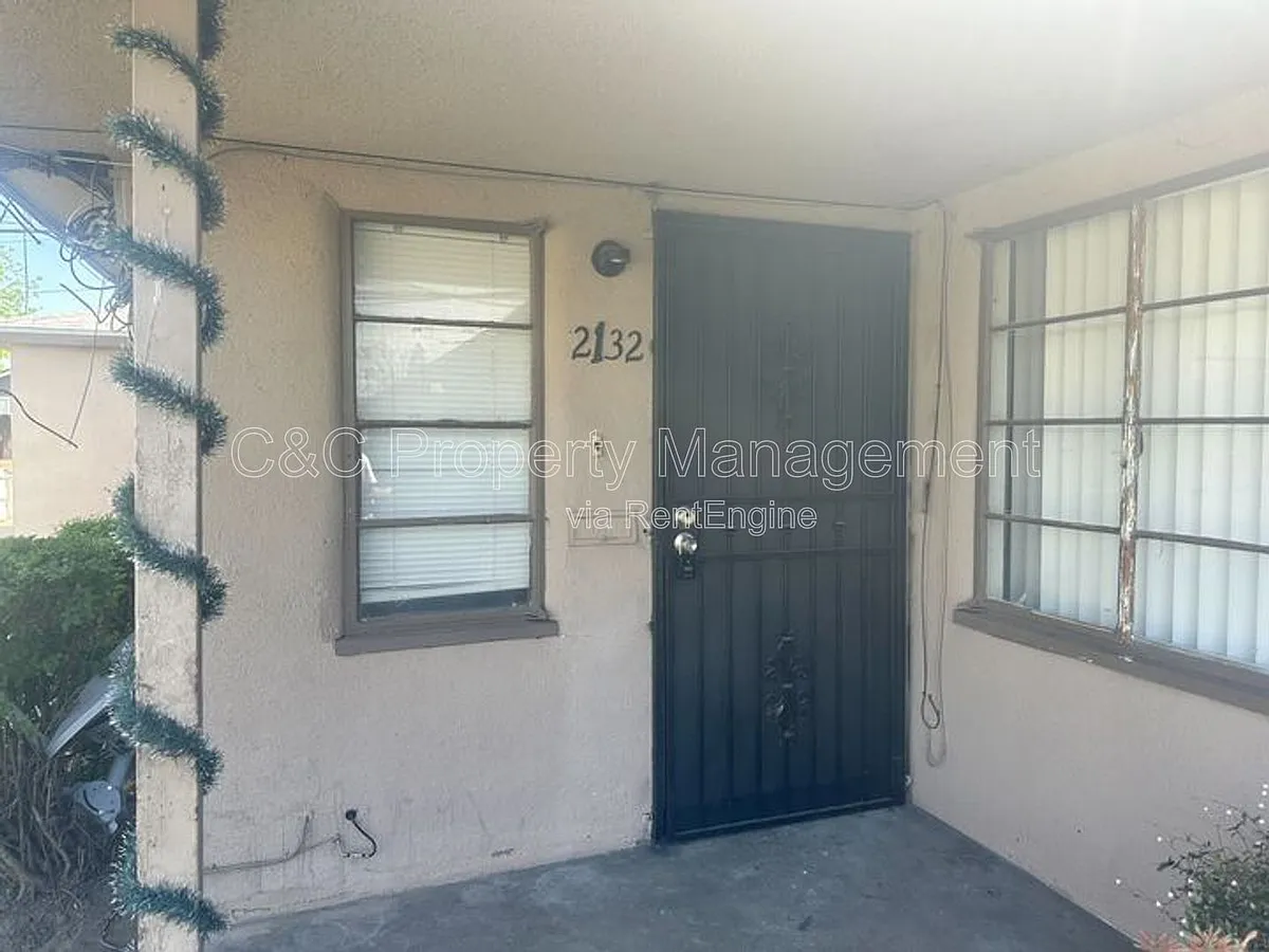 Building Photo - 2132 N 1st St