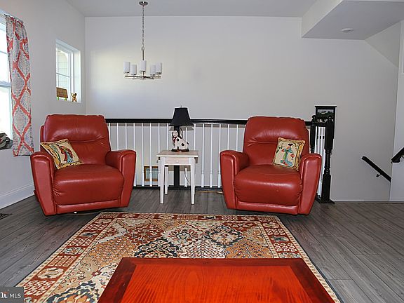 4th image of 35328 Wright Way