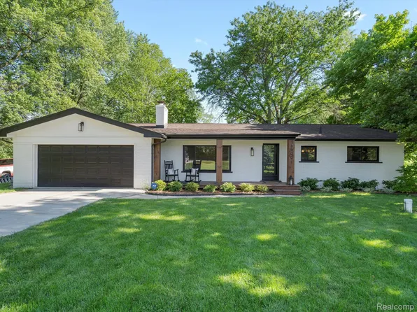 8900-30 Mile Rd, Washington, MI 48095