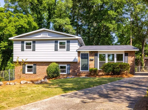 8 Kingswood Ct, Columbus, GA 31907