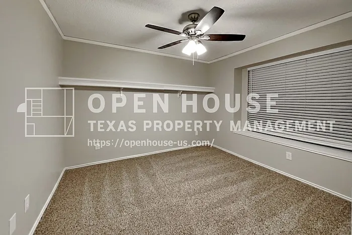 1052 Fairview Dr — Photo 15