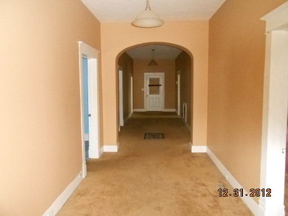 3rd image of 1019 Paxton St