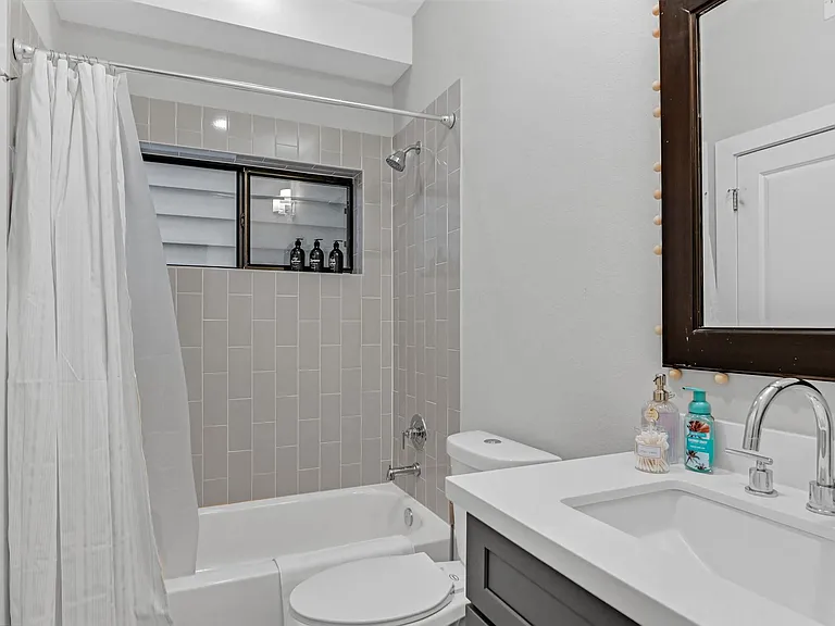 211 Milby St — Photo 11