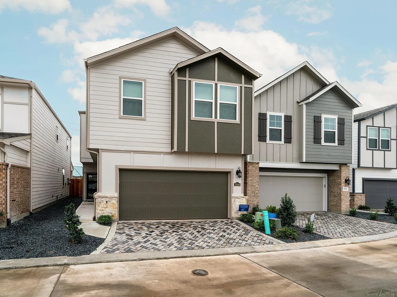 3 bed, 3.0 bath, 2130 sqft, $2,850 — Photo 1
