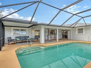 6722 Roxbury Dr, Sarasota, FL 34231