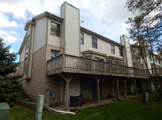 130 Schiller Pl, Itasca, IL 60143