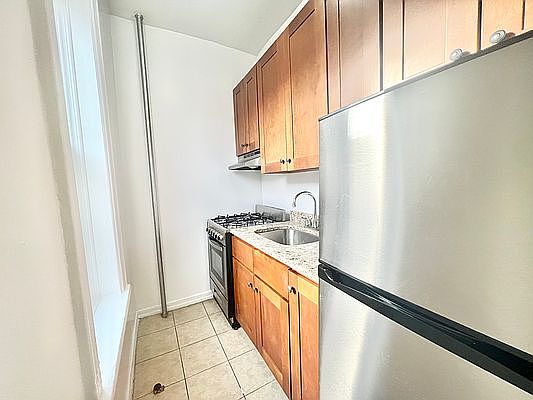 4th image of 4705 45th St APT C9