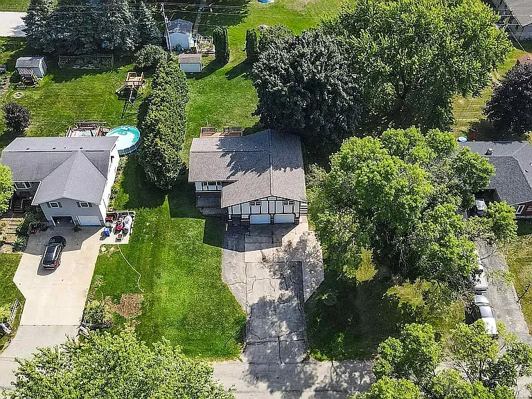 5131 Lakewind Dr #1 — Photo 18