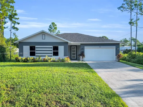 1108 Bainbridge St E, Lehigh Acres, FL 33974