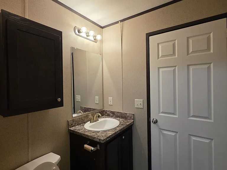 73 W Manor St #73B — Photo 7