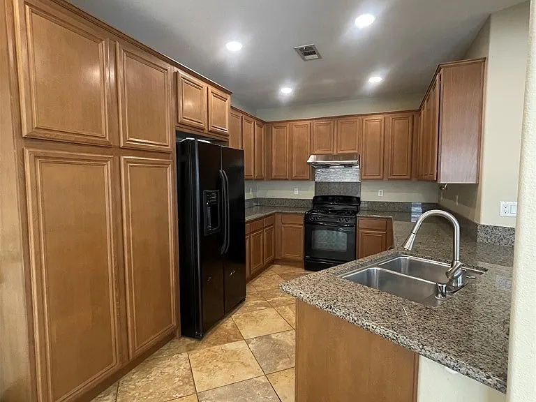 15996 Moonflower Ave — Photo 3