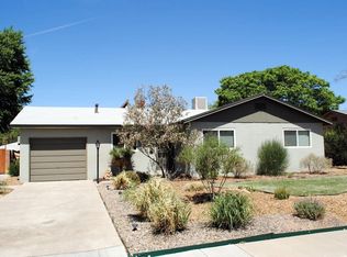 2823 Dakota St NE, Albuquerque, NM 87110