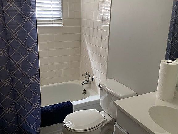 5th image of 104 Van Buren St #T