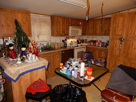 3rd image of 129 Crystal Creek Ct