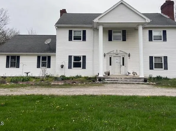 22899 W Hellwig Rd, Genoa, OH 43430