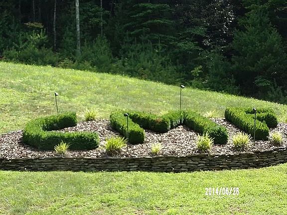 5th image of 93 Squire Court Chestnut Mountain Farm
