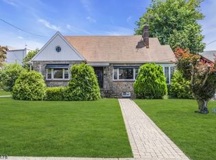 106 Anderson St, Raritan, NJ 08869