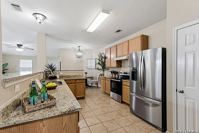3 bed, 2.0 bath, 1758 sqft, $1,750 — Photo 3
