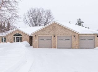 1613 E Cleveland St, Marshfield, WI 54449