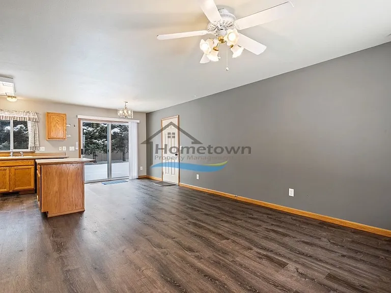880 N Tucson St — Photo 6