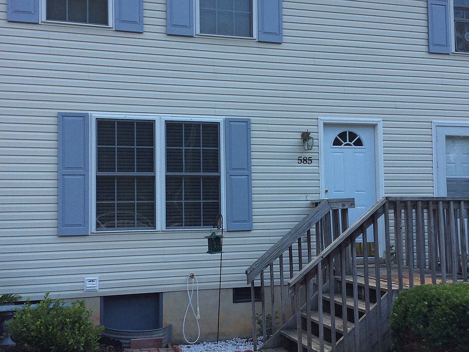 1st image of 585 School Ln
